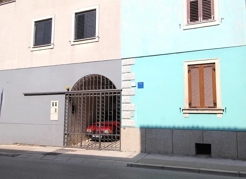 Apartment Adriana بولا